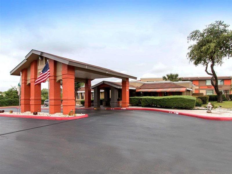 Quality Inn & Suites I-35 Near Frost Bank Center San Antonio Eksteriør bilde