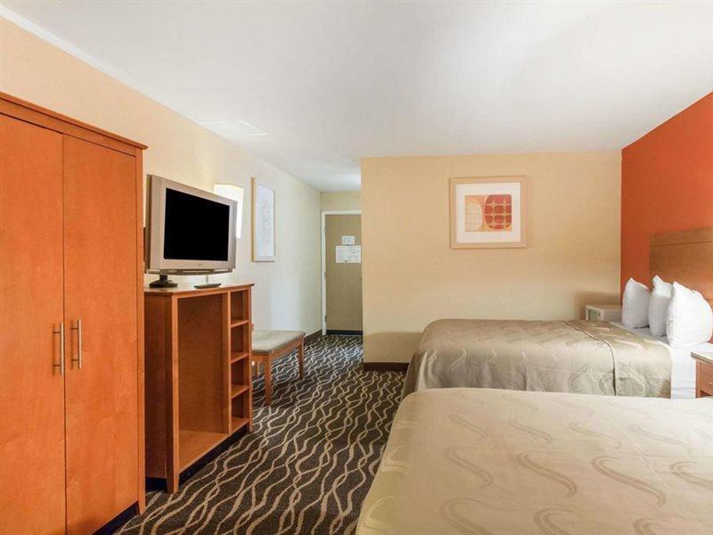 Quality Inn & Suites I-35 Near Frost Bank Center San Antonio Eksteriør bilde