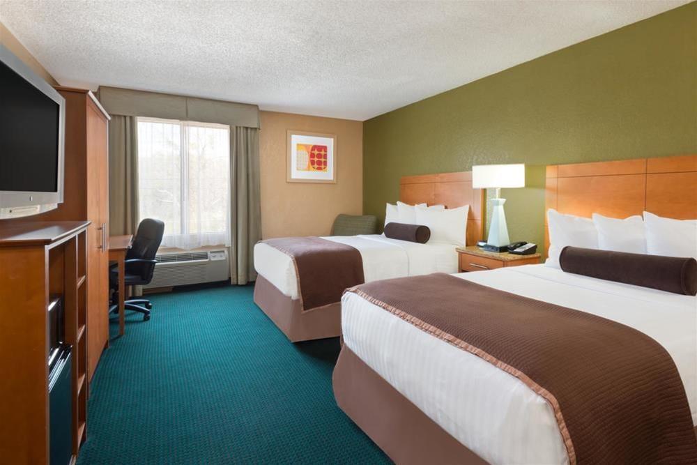 Quality Inn & Suites I-35 Near Frost Bank Center San Antonio Eksteriør bilde