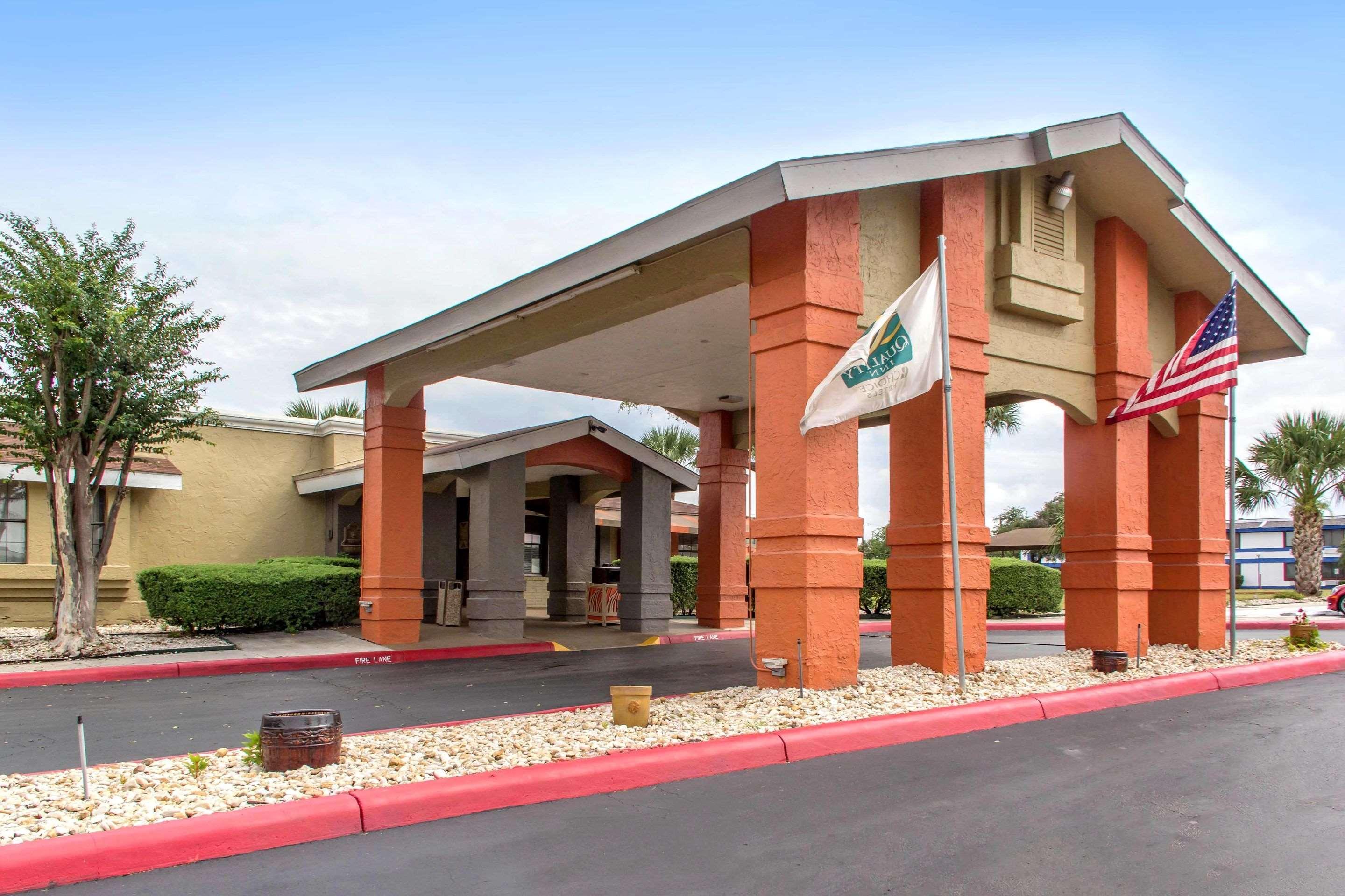 Quality Inn & Suites I-35 Near Frost Bank Center San Antonio Eksteriør bilde